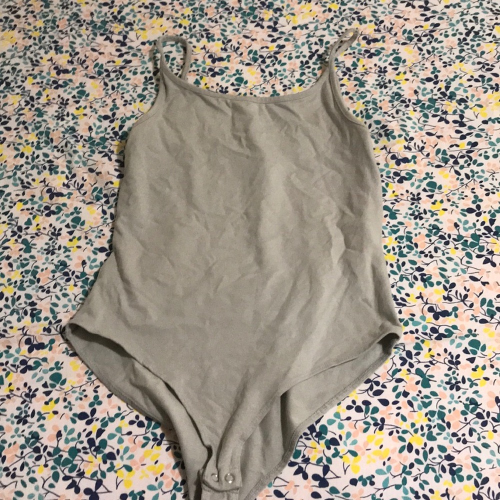 Pin under